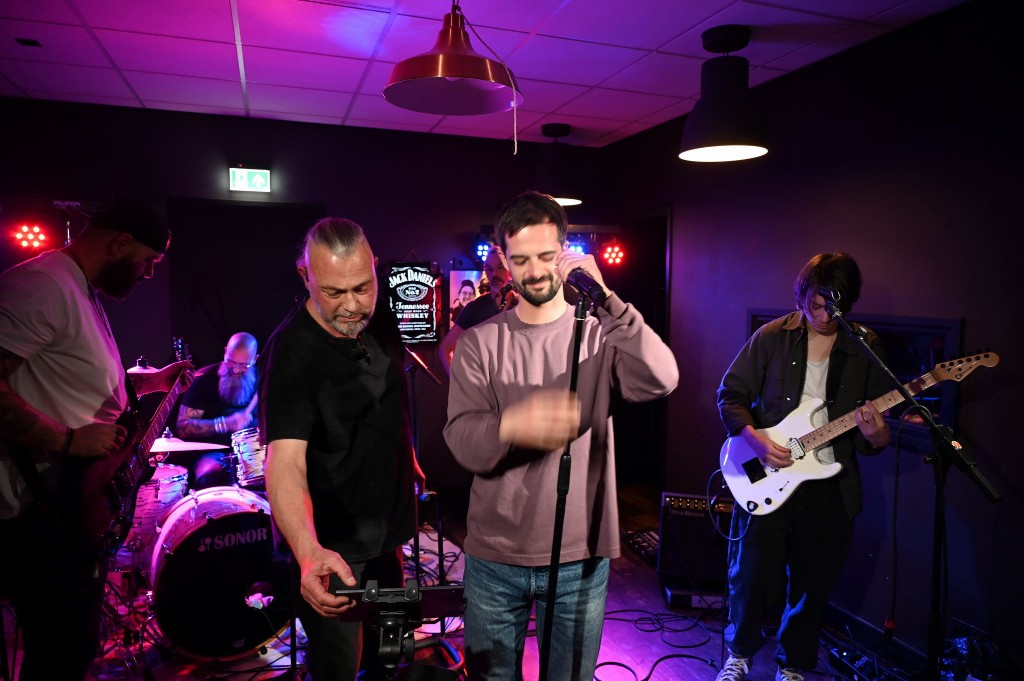 ../Images/10 jaar Ro's Barbershop 184.jpg